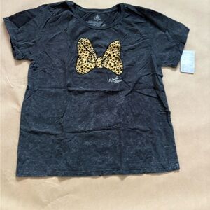 Disney Black Tee with Leopard Print Bow Size M brand new w/tags